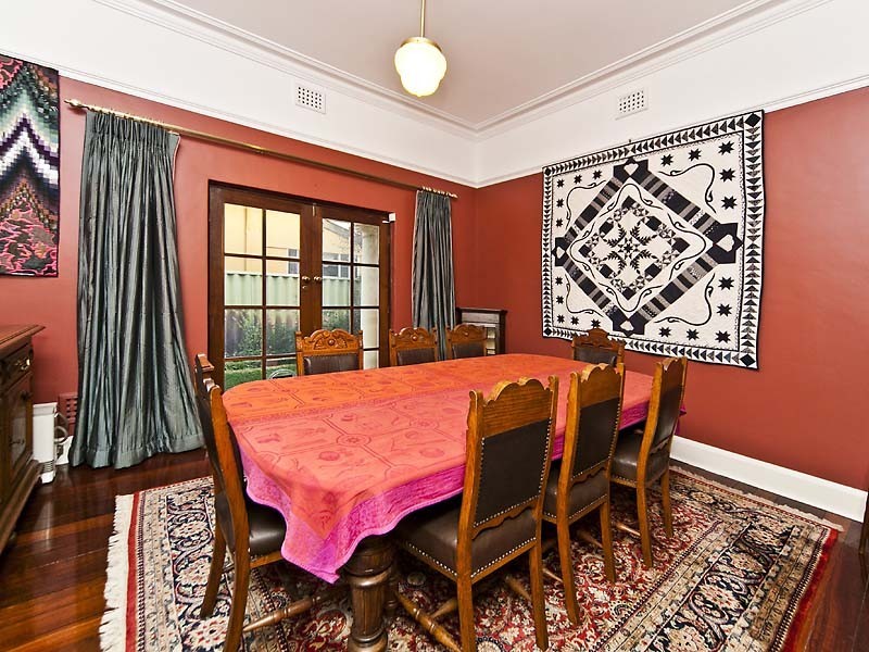 155 Sixth Avenue, Inglewood WA 6052