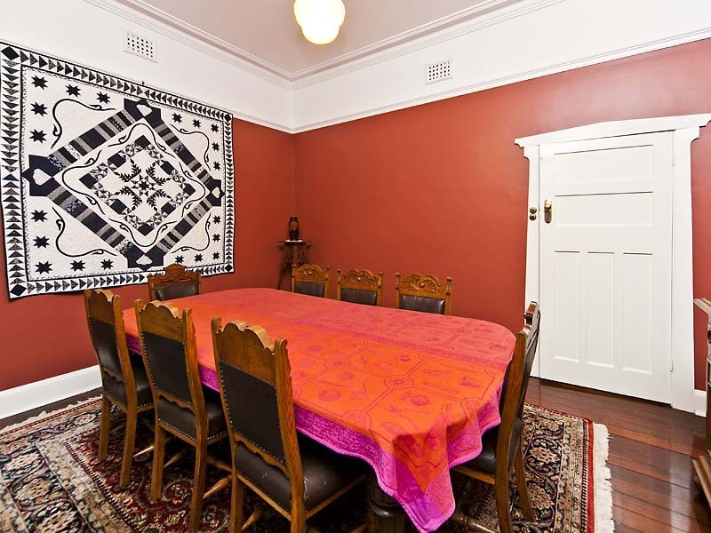 155 Sixth Avenue, Inglewood WA 6052