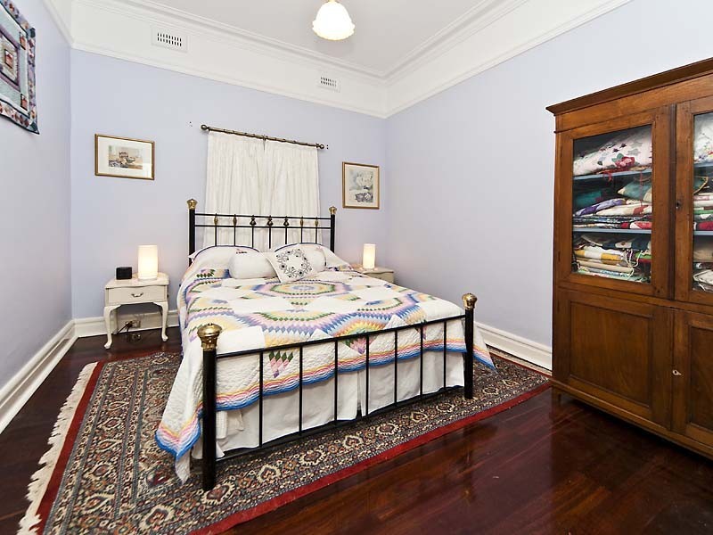 155 Sixth Avenue, Inglewood WA 6052