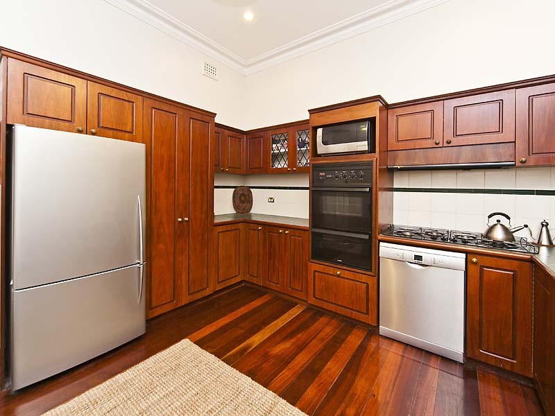 155 Sixth Avenue, Inglewood WA 6052