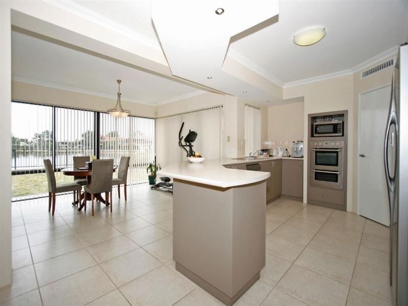 26 Tourer Court, Maylands WA 6051