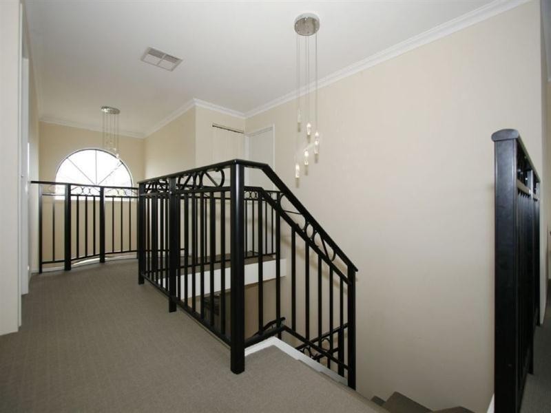 26 Tourer Court, Maylands WA 6051