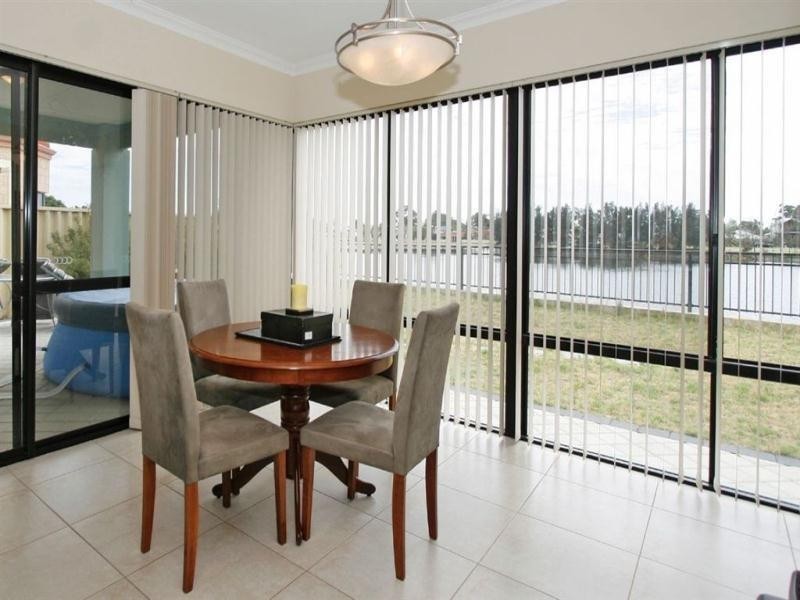 26 Tourer Court, Maylands WA 6051