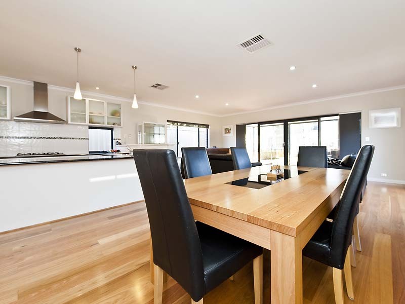 15 Salisbury Street, Bayswater WA 6053