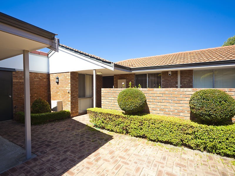 2/88 Woodrow Avenue, Yokine WA 6060