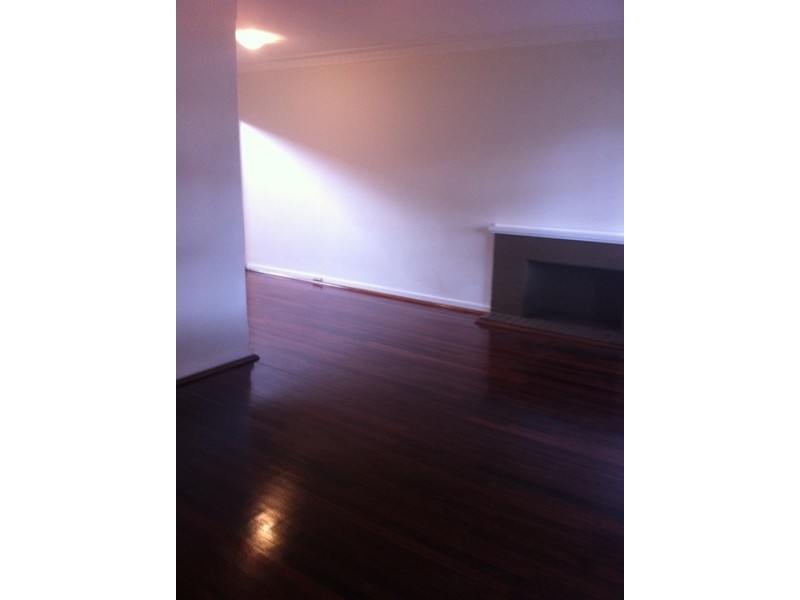 9 Delphine Ave, Dianella WA 6059