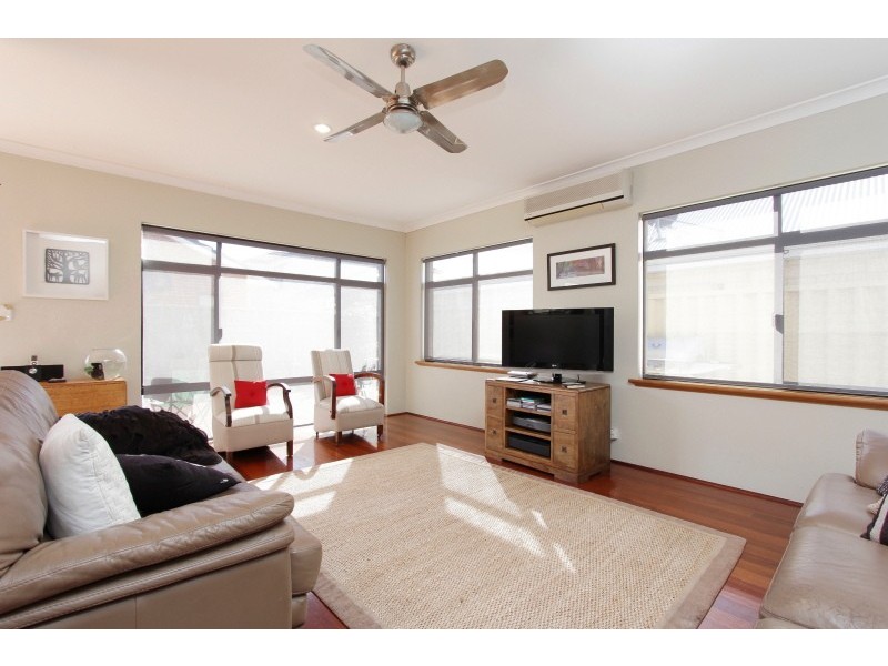 18 Halifax Road, Maylands WA 6051