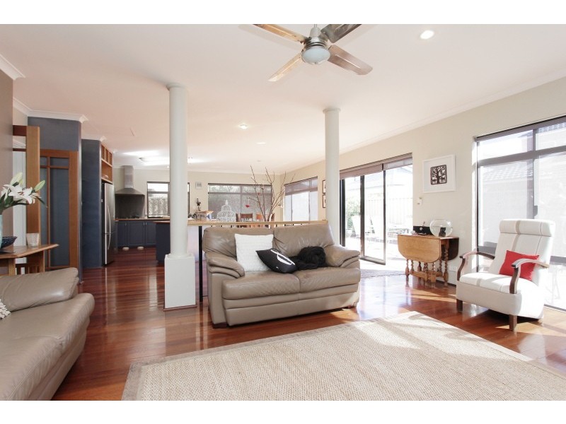 18 Halifax Road, Maylands WA 6051