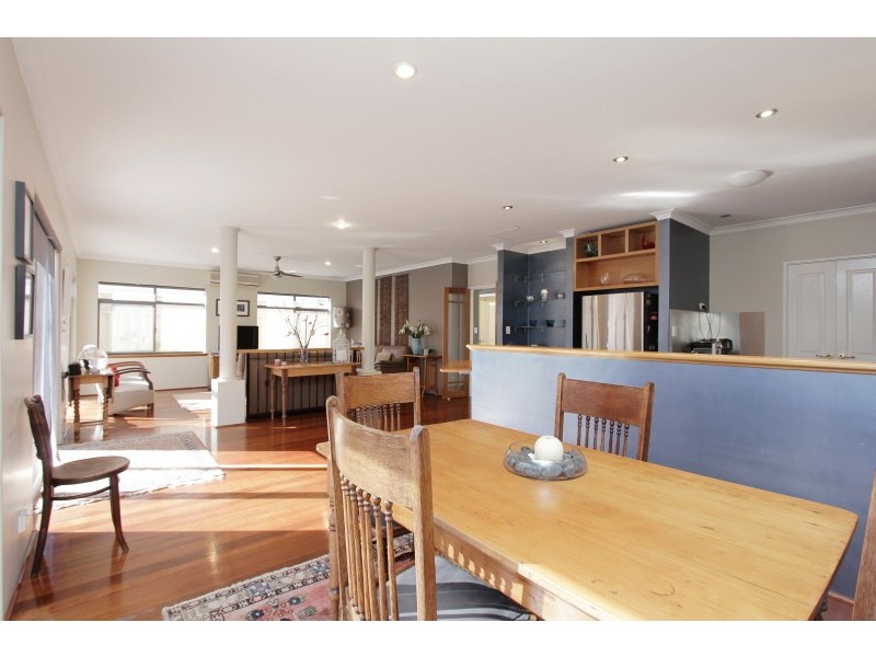 18 Halifax Road, Maylands WA 6051