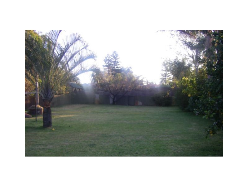 330 Hardey Road, Cloverdale WA 6105