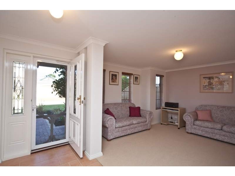 16 Halifax Road, Maylands WA 6051