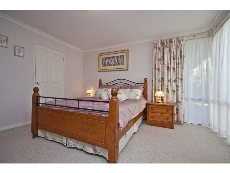 16 Halifax Road, Maylands WA 6051