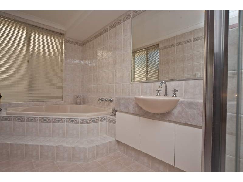 16 Halifax Road, Maylands WA 6051