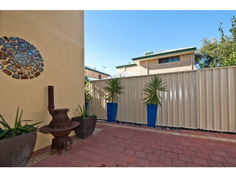 1/105 Seventh Avenue, Maylands WA 6051