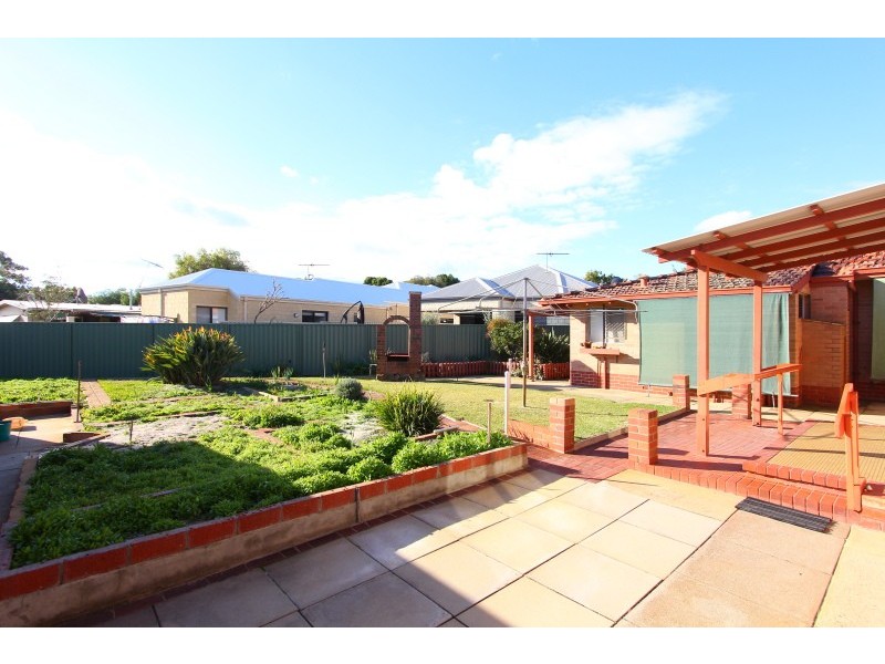 7 Vaughan Street, Dianella WA 6059