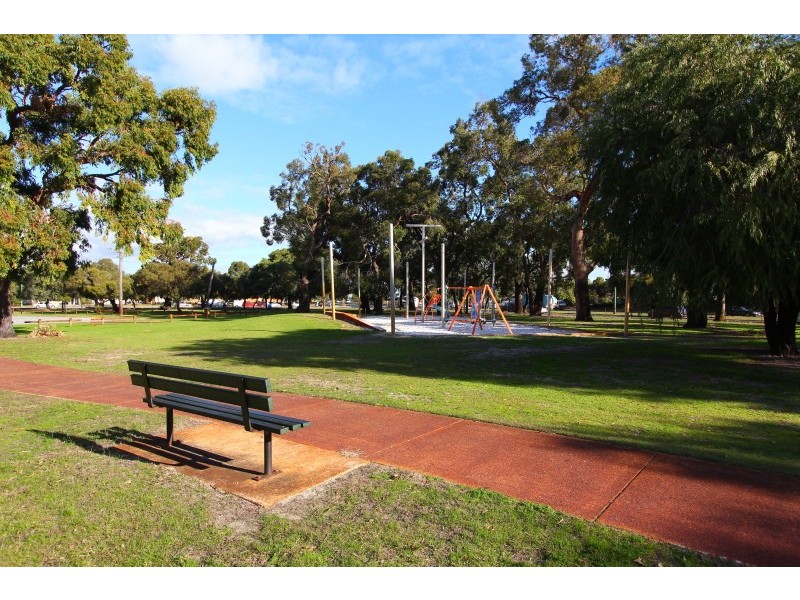 7 Vaughan Street, Dianella WA 6059