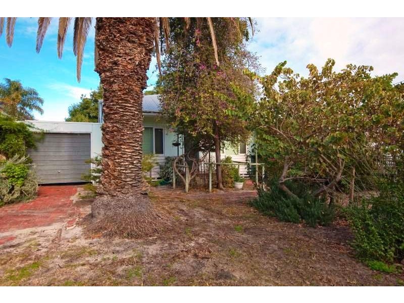 4 Wisbech Street, Bayswater WA 6053