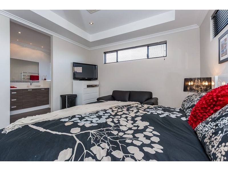 29 Kelvin Street, Maylands WA 6051