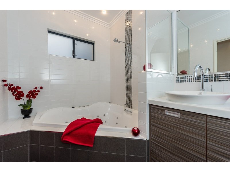 29 Kelvin Street, Maylands WA 6051