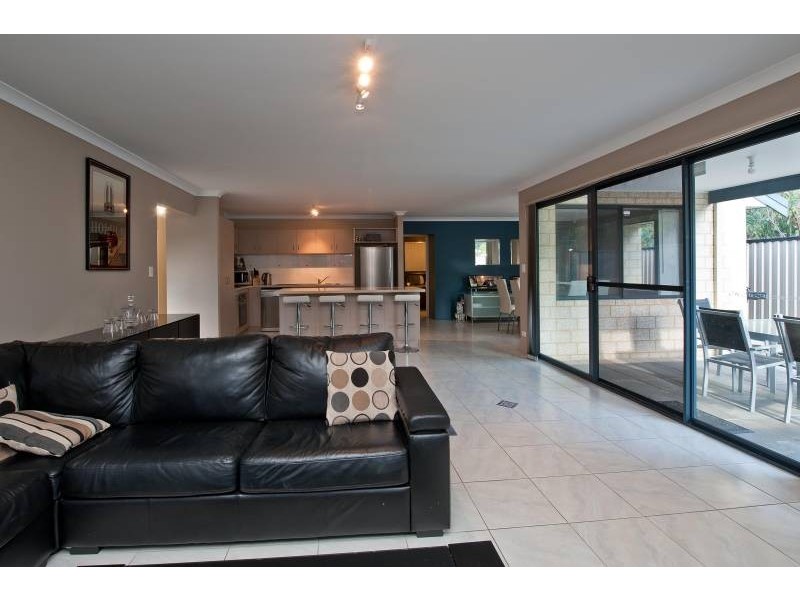 64A River Road, Bayswater WA 6053