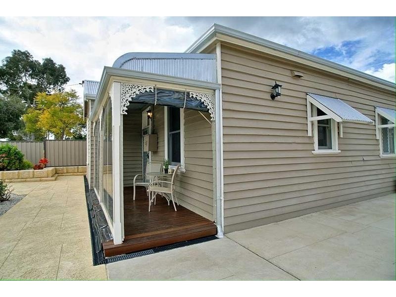 13 Nurstead Avenue, Bassendean WA 6054