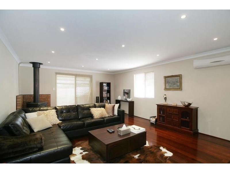 13 Nurstead Avenue, Bassendean WA 6054