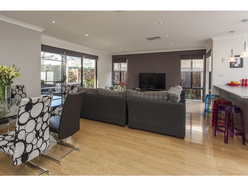 50A Grand Prom, Bayswater WA 6053