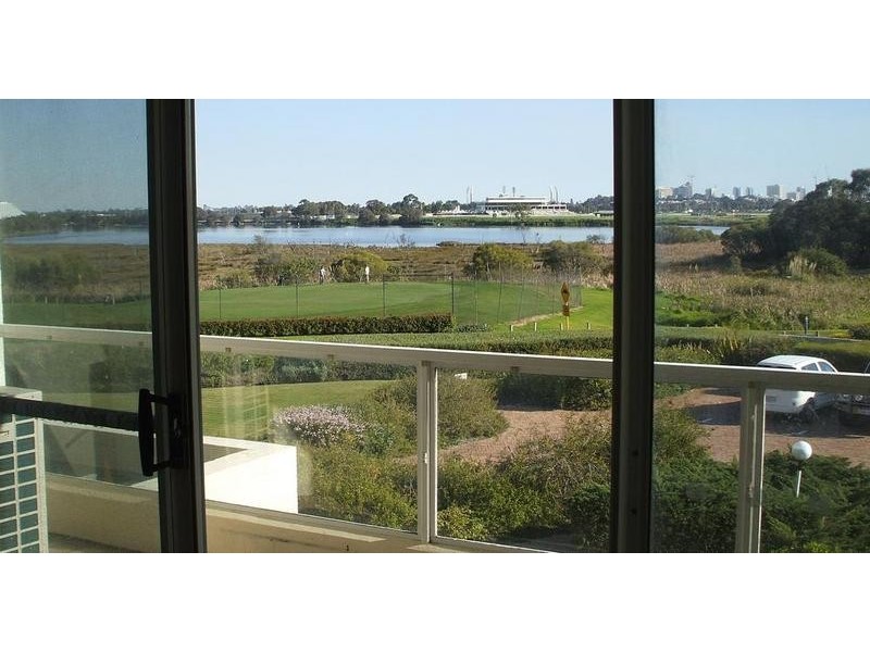 10/18 Fogerthorpe Crescent, Maylands WA 6051