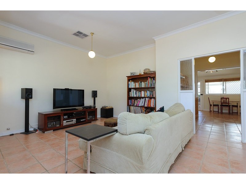 48 Shaftesbury, Bayswater WA 6053