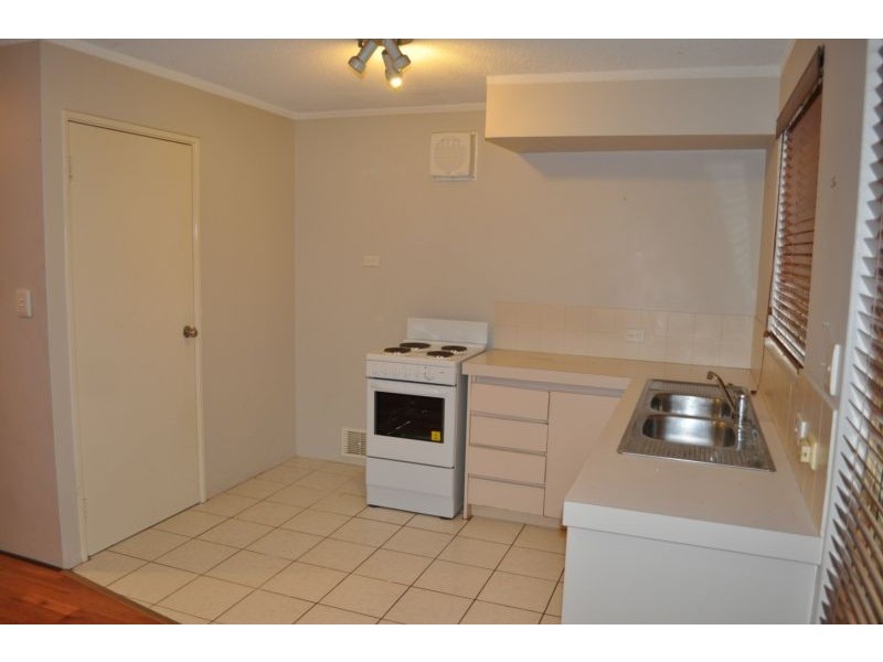 17/17 Cayley Street, Glendalough WA 6016