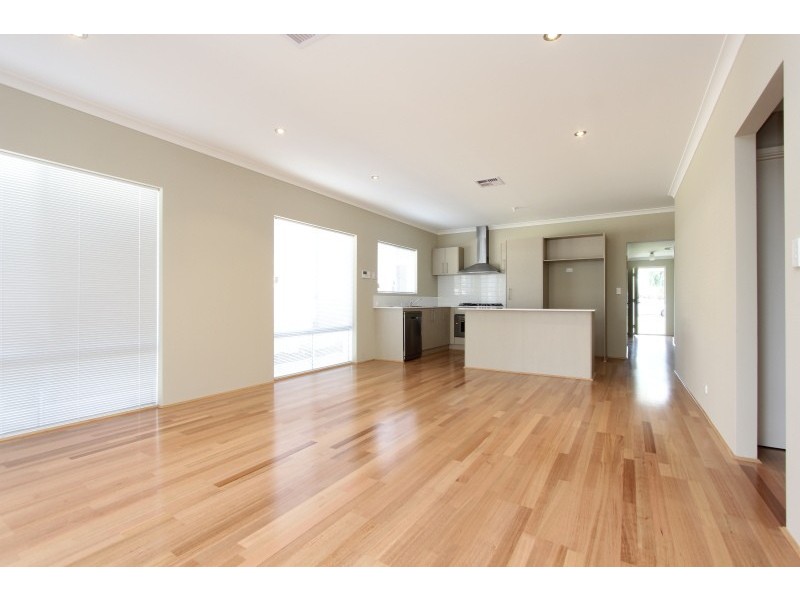 10 Sandhurst Road, Dianella WA 6059