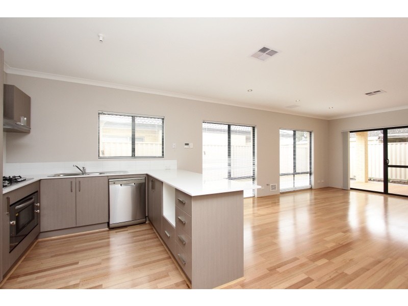 12 Sandhurst Road, Dianella WA 6059