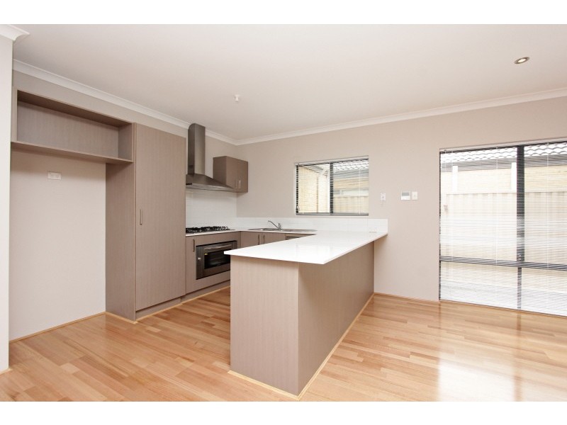 12 Sandhurst Road, Dianella WA 6059