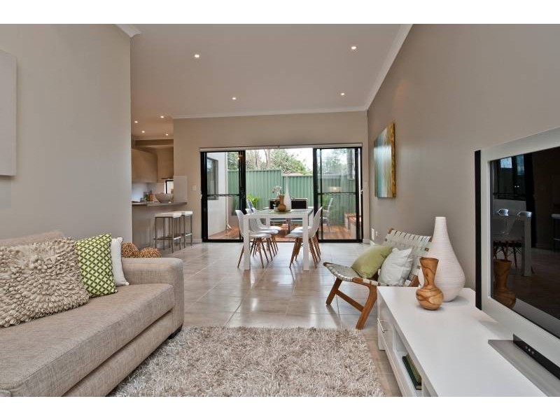 245A Holbeck Street, Doubleview WA 6018