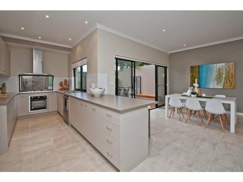 245A Holbeck Street, Doubleview WA 6018