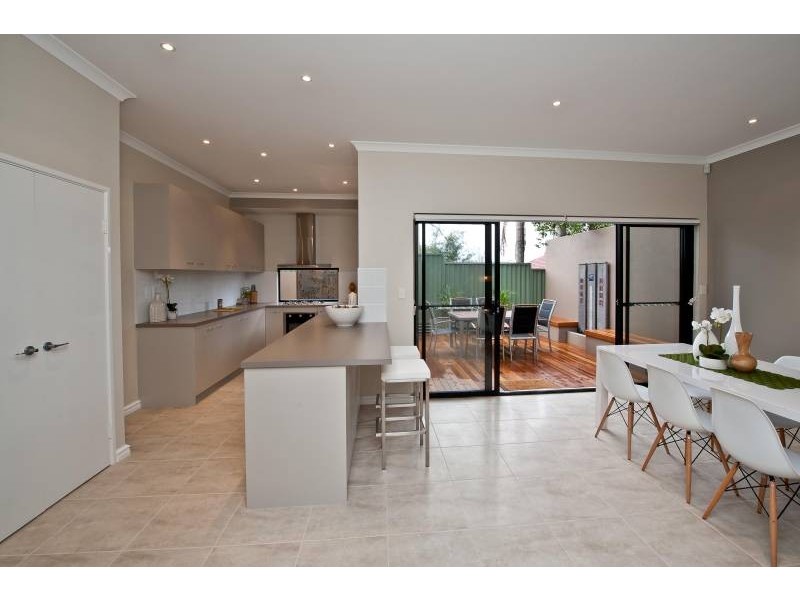 245A Holbeck Street, Doubleview WA 6018