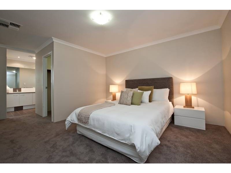 245A Holbeck Street, Doubleview WA 6018