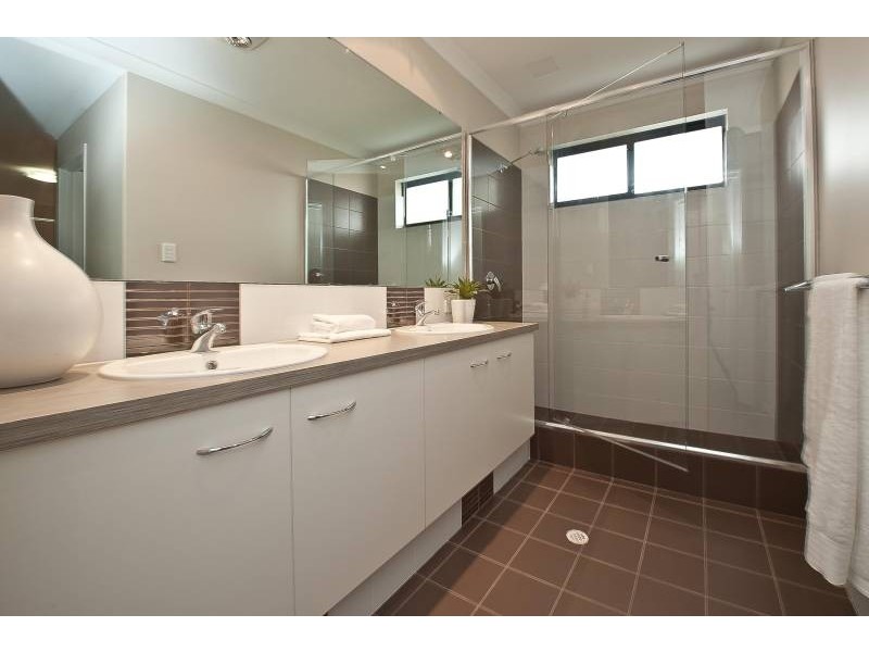 245A Holbeck Street, Doubleview WA 6018