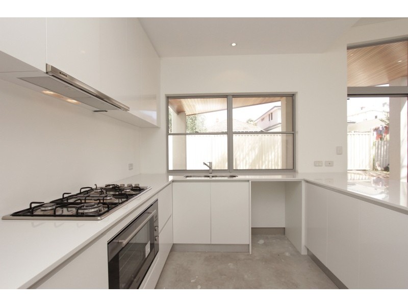 12 Gordon Street, Bayswater WA 6053