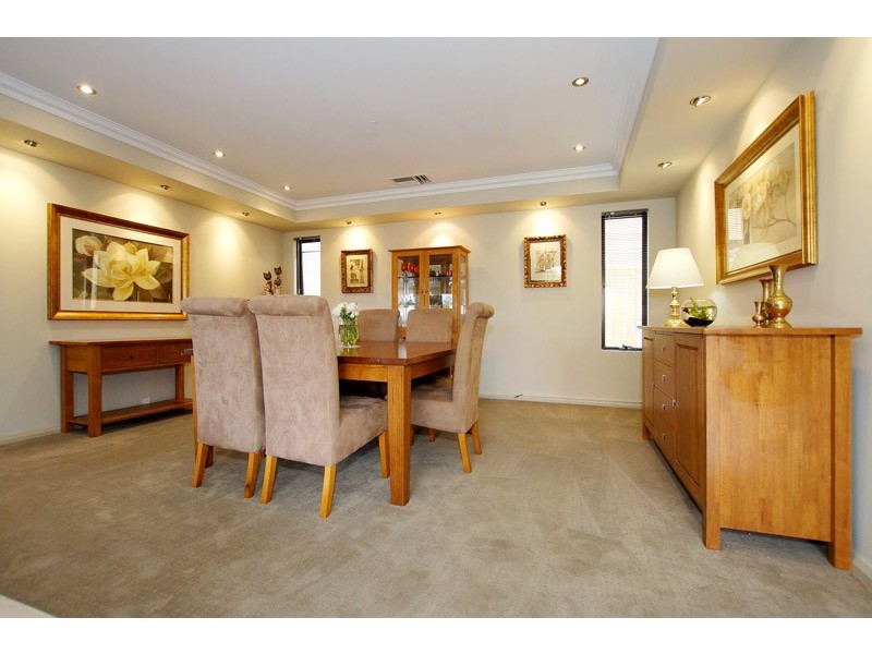 27 Tranby Road, Maylands WA 6051