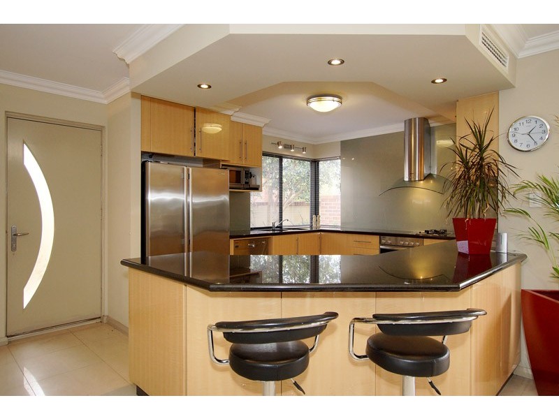 27 Tranby Road, Maylands WA 6051