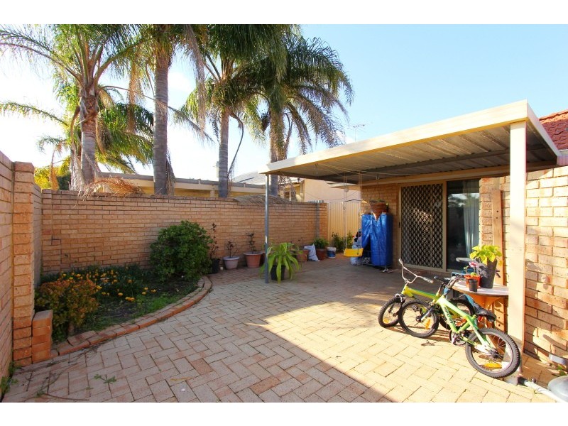 1/450 Lennard Street, Dianella WA 6059