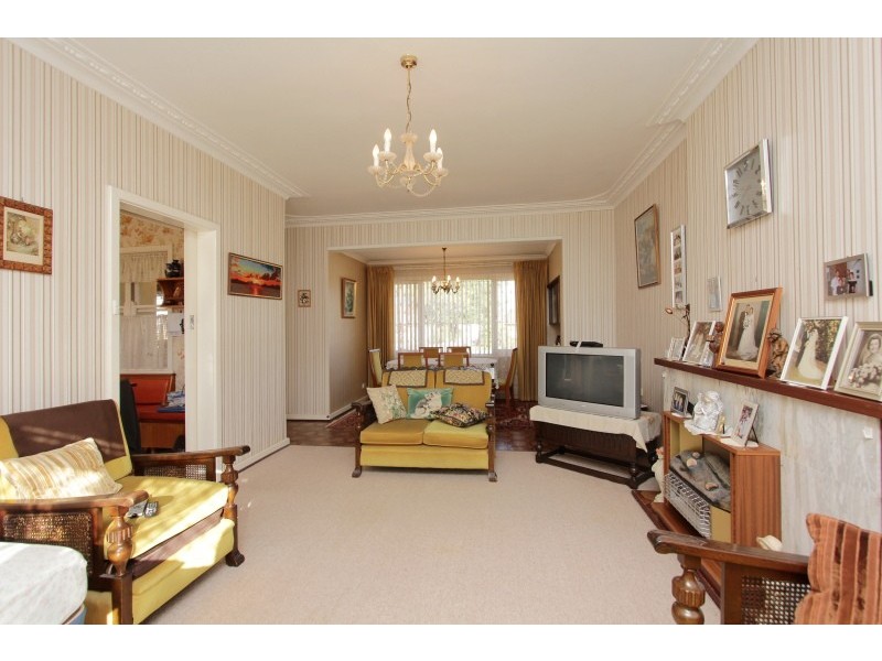 7 Vaughan Street, Dianella WA 6059