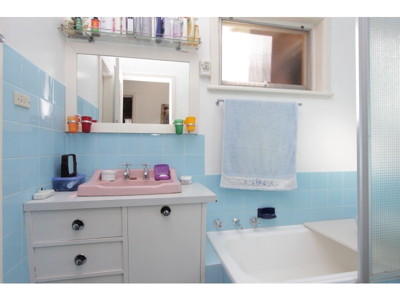 7 Vaughan Street, Dianella WA 6059