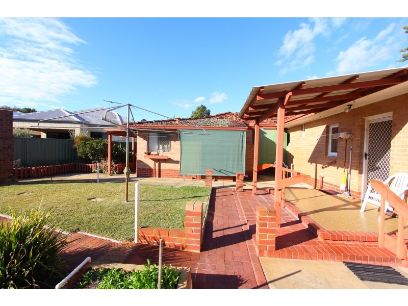 7 Vaughan Street, Dianella WA 6059