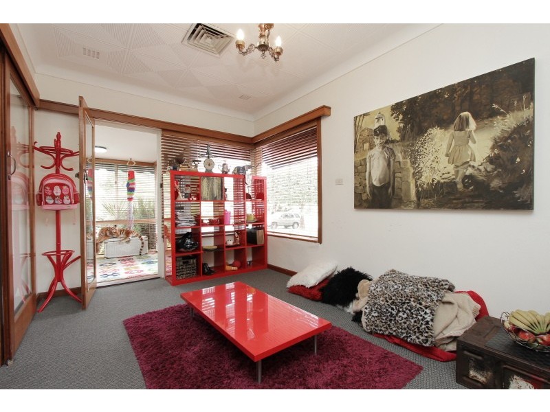 12 Beverley Street, Coolbinia WA 6050