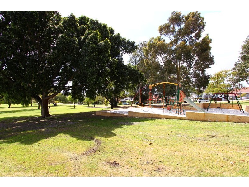 12 Beverley Street, Coolbinia WA 6050