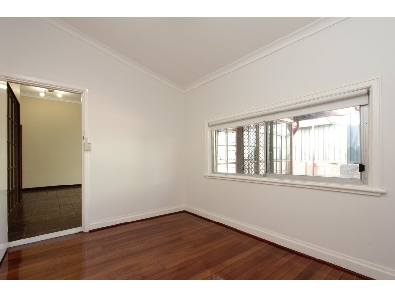 27 Kenilworth Street, Bayswater WA 6053