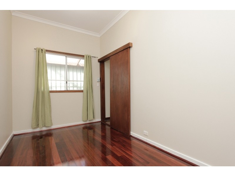 27 Kenilworth Street, Bayswater WA 6053