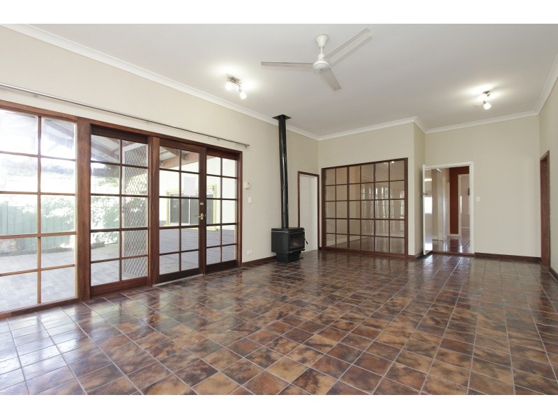 27 Kenilworth Street, Bayswater WA 6053